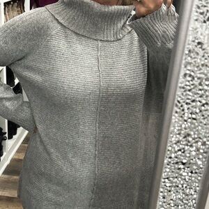 Gray magnolia boutique stretch pullover Turtleneck Sweater tunic L